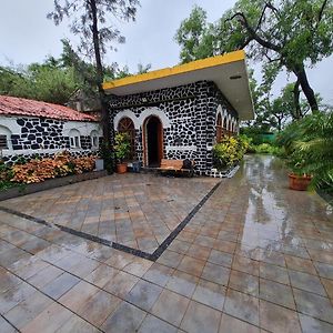 Luxurious Vintage Villa